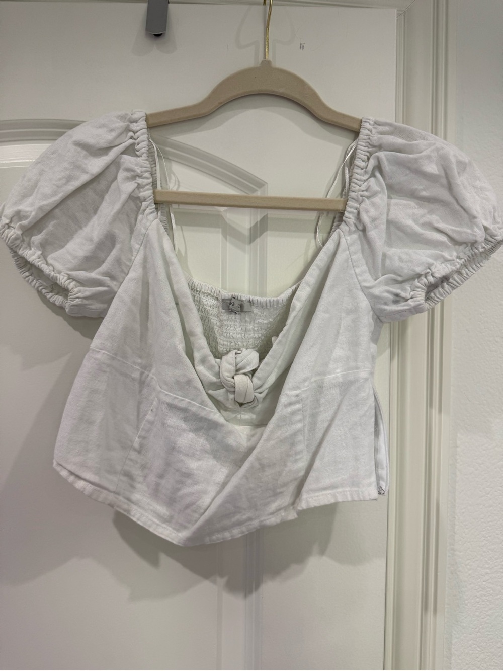 Love Tree White Puff-Sleeve Knot Front Crop Top